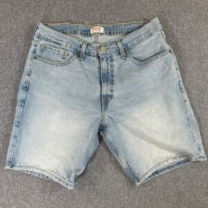 Signature by Levi Strauss Mens Denim Jean Shorts Light Wash Blue W32 Regular Fit